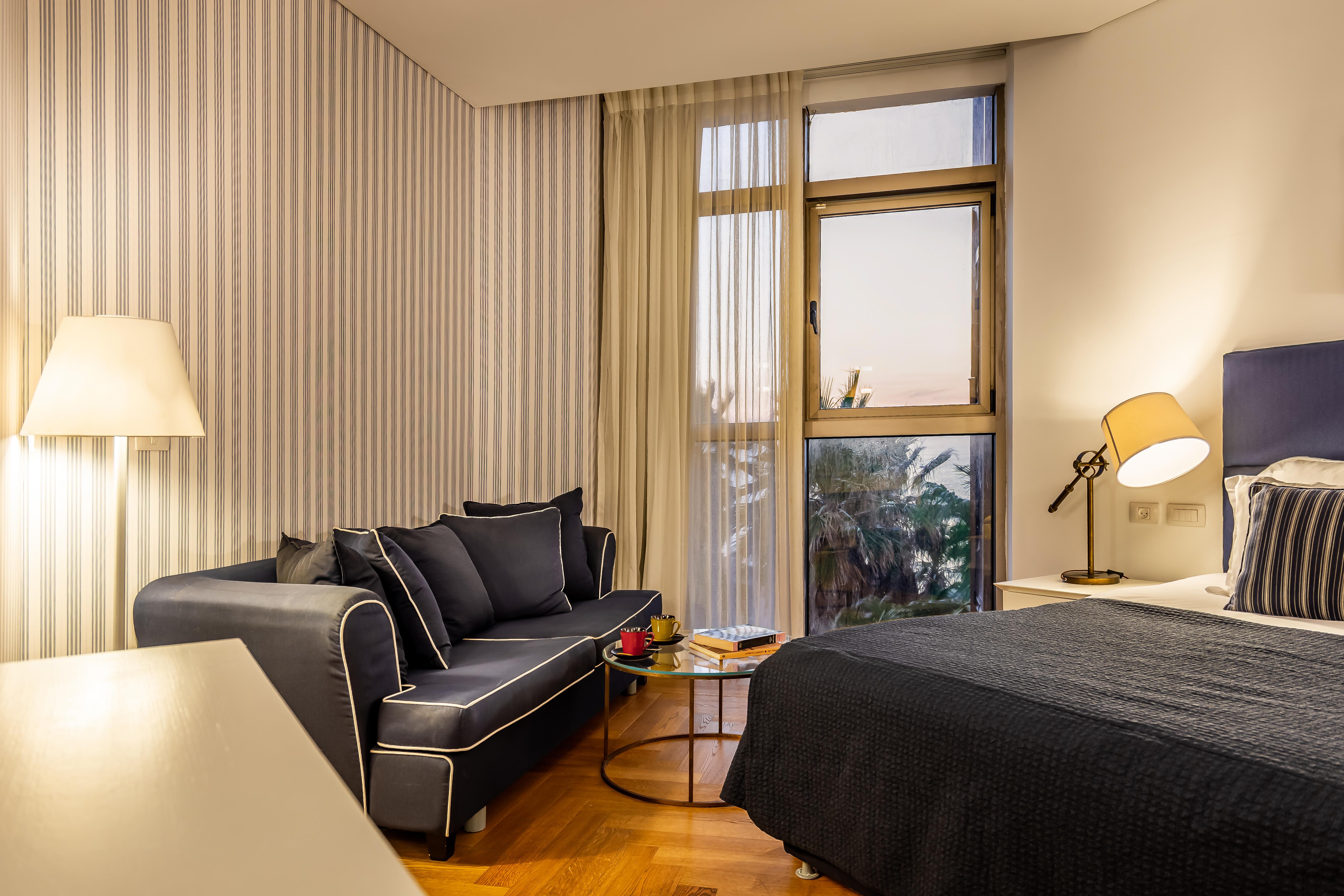 Daniel Herzliya Hotel Екстер'єр фото A room at the hotel