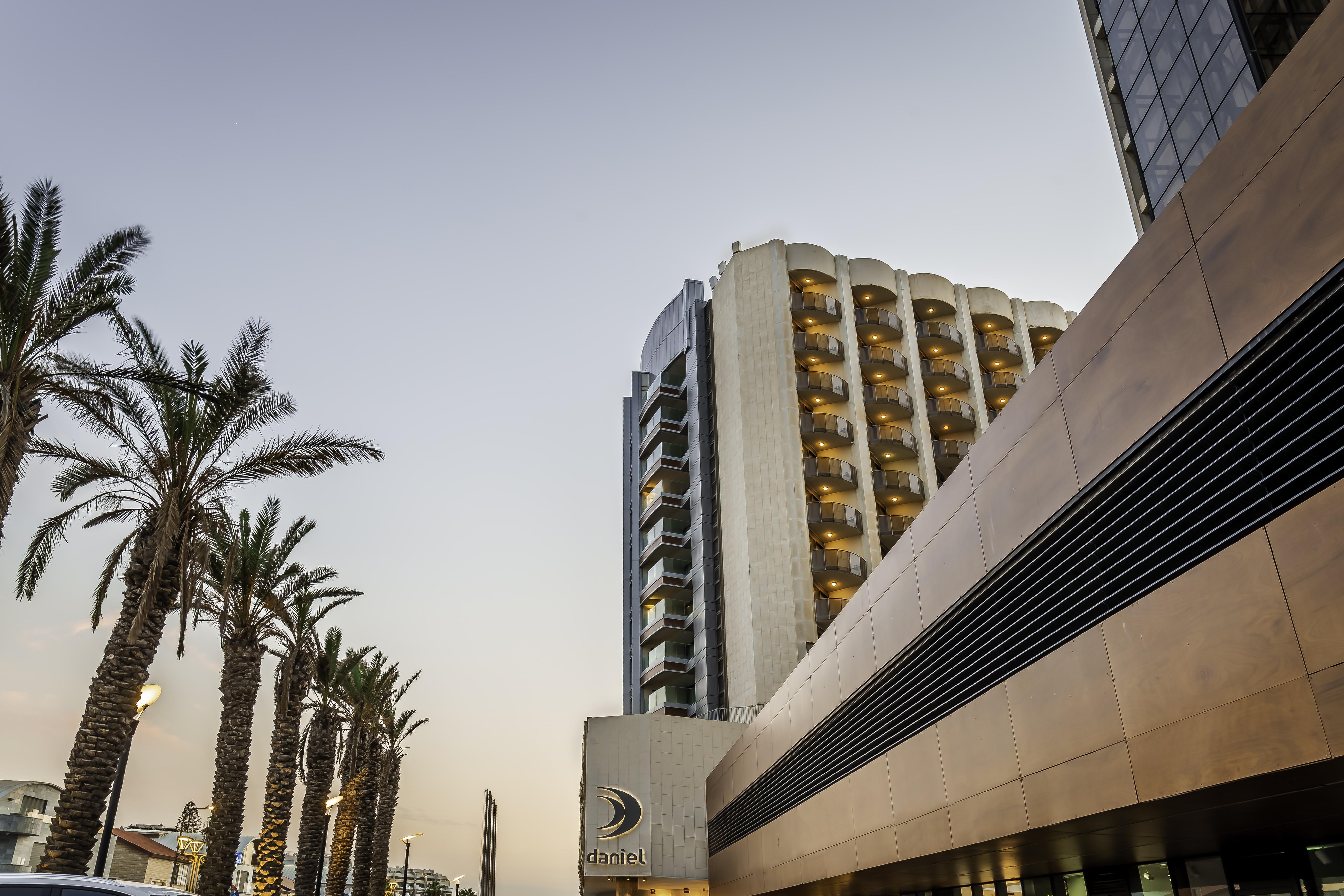 Daniel Herzliya Hotel Екстер'єр фото The hotel in 2015