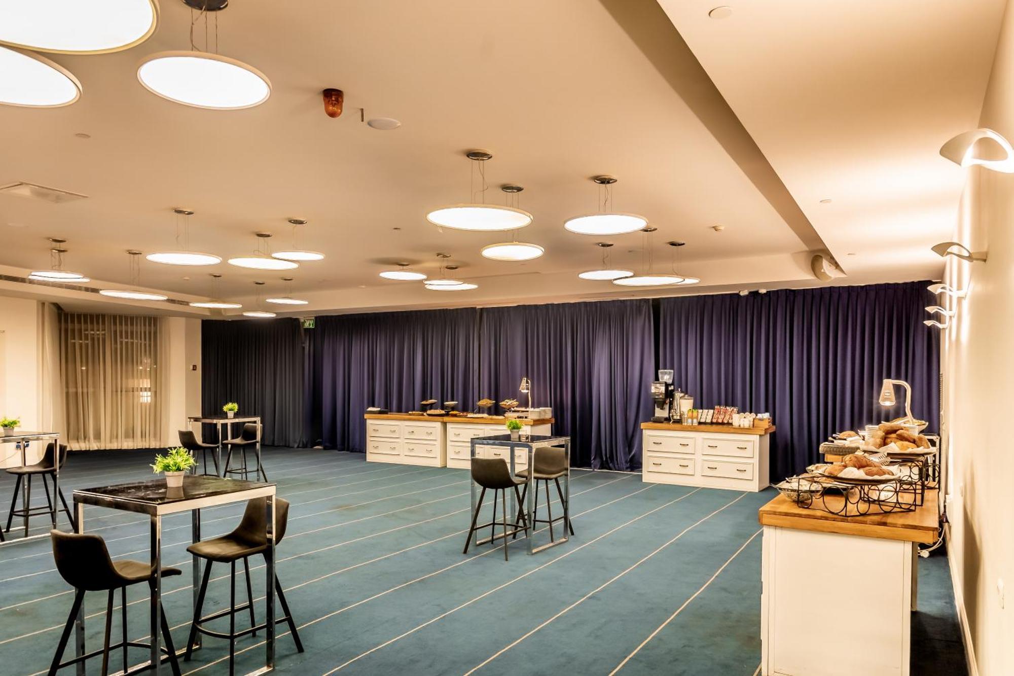 Daniel Herzliya Hotel Екстер'єр фото The Blue Room