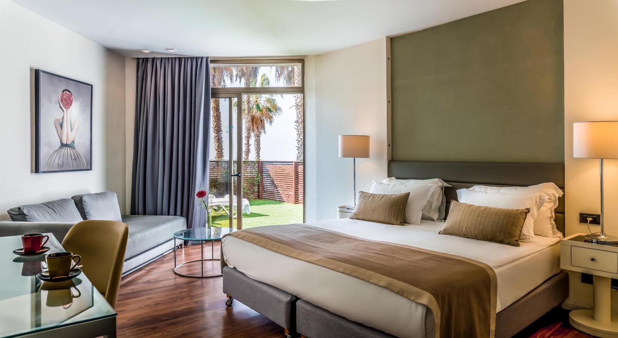 Daniel Herzliya Hotel Екстер'єр фото