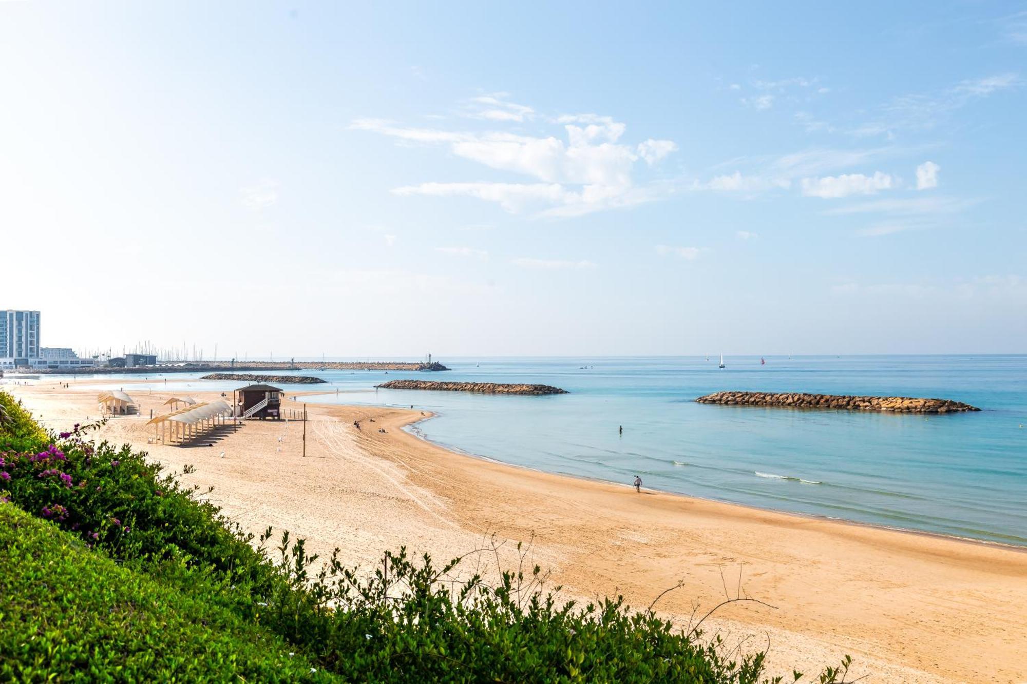Daniel Herzliya Hotel Екстер'єр фото The beach of Netanya
