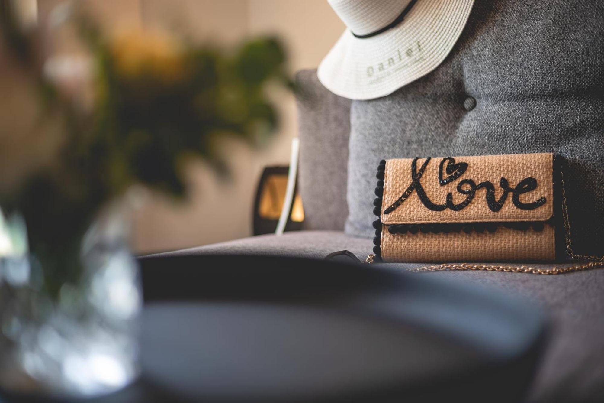 Daniel Herzliya Hotel Екстер'єр фото A Loewe bag